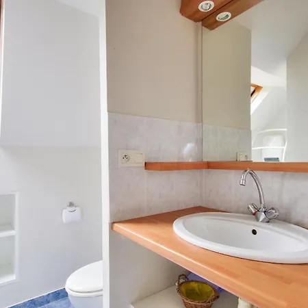 Apartment 850m De La Plage, Pour 5 Avec Jardin *