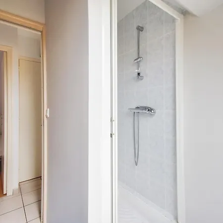 Apartment 850m De La Plage, Pour 5 Avec Jardin Erquy